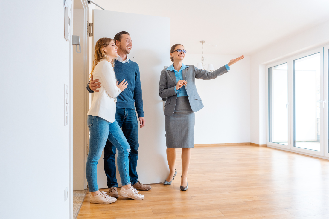 A landlord sells a property to a couple after donwloading the guide on how to maximise property investment returns.